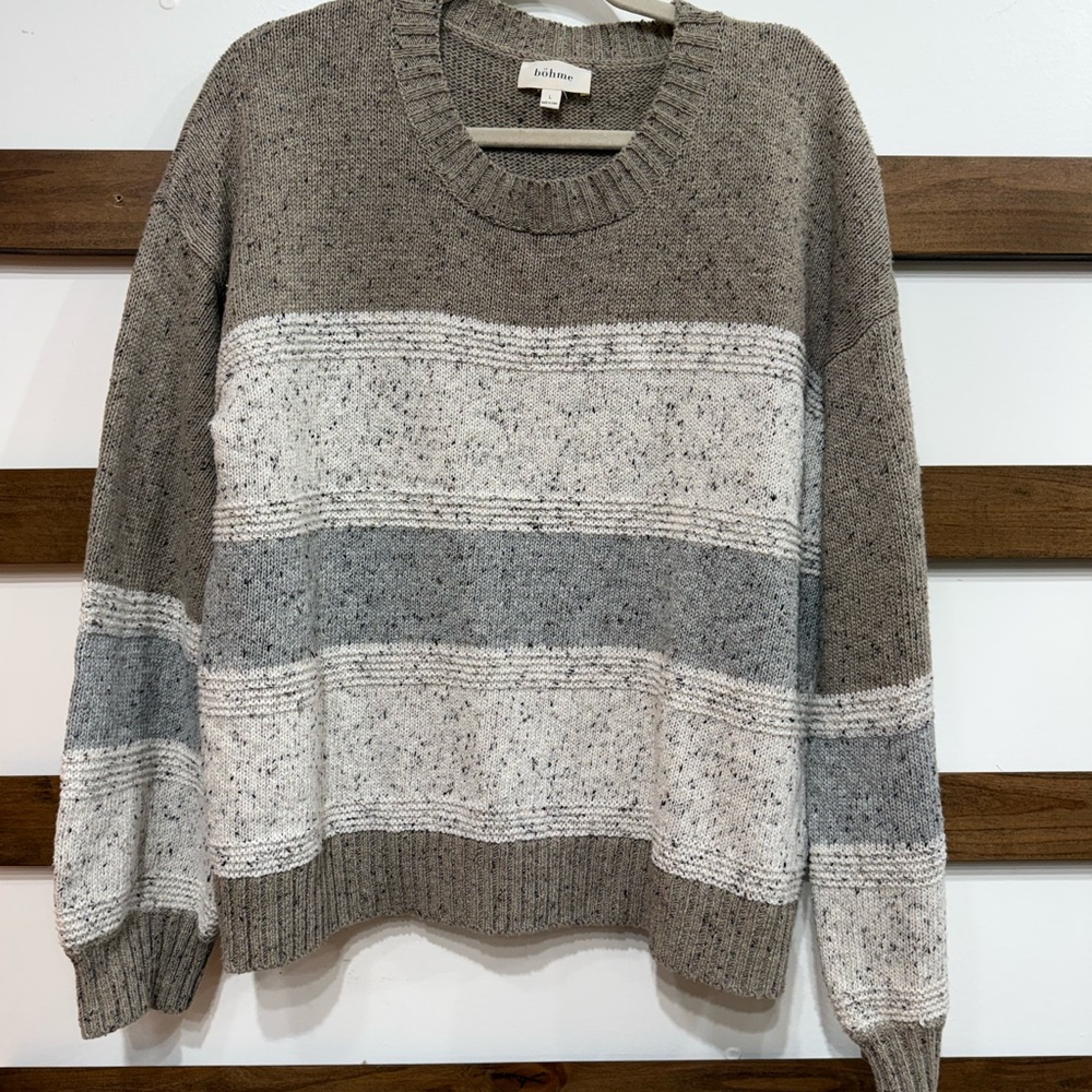 Bohme Gray and White Women's Sweater